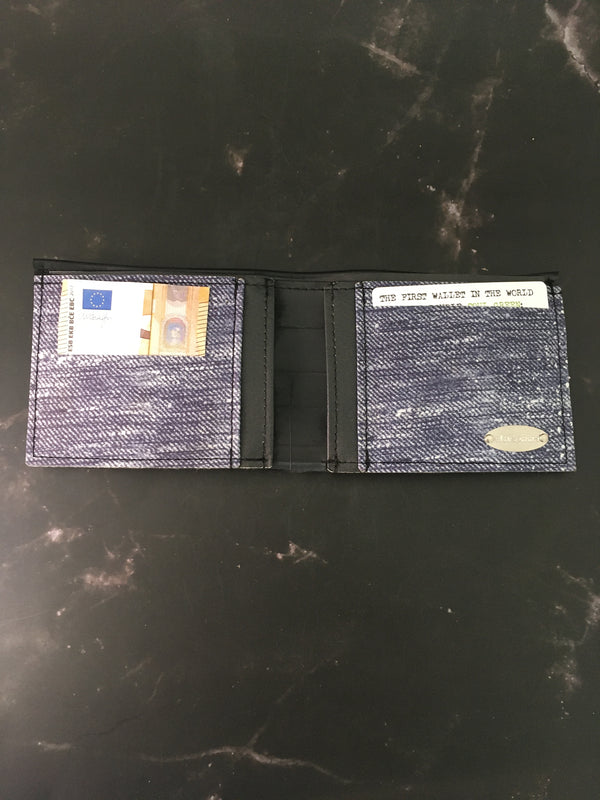 Cingomma  WALLTE CINGOMMATUBE 二つ折り財布【188083】